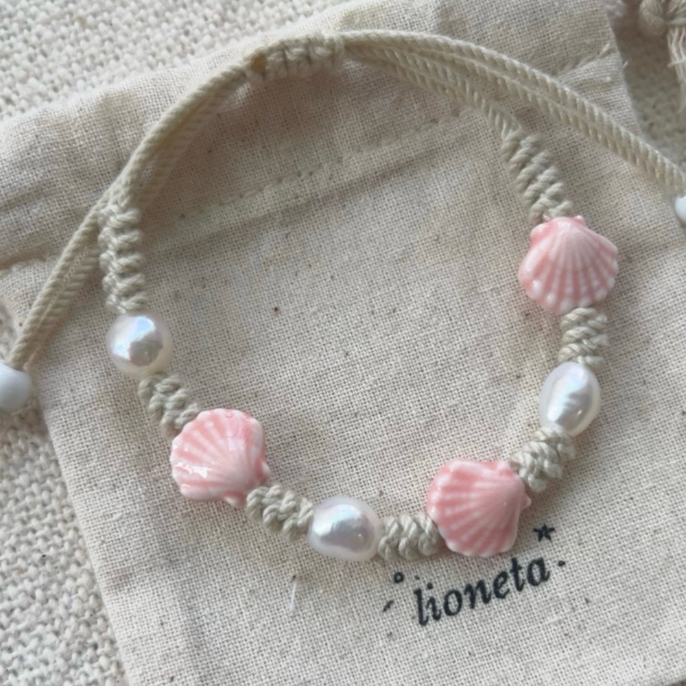 Lioneta Coral Pink Seashell Pearl Bracelet NWT